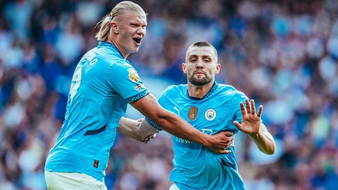 [NBA]欧文抢断快攻 前场追身抛投命中.